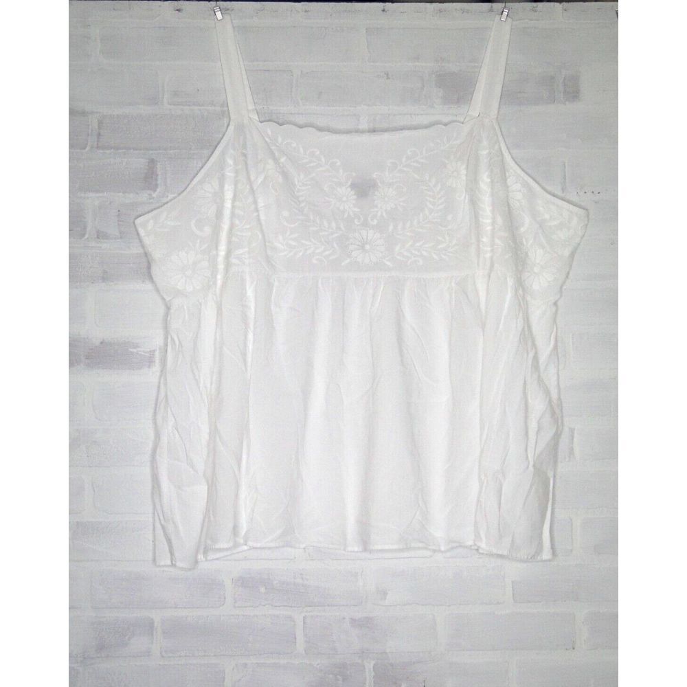 Torrid Babydoll Embroidered Scallop Trim Tank Bright White Size 5 5x 28 NWT